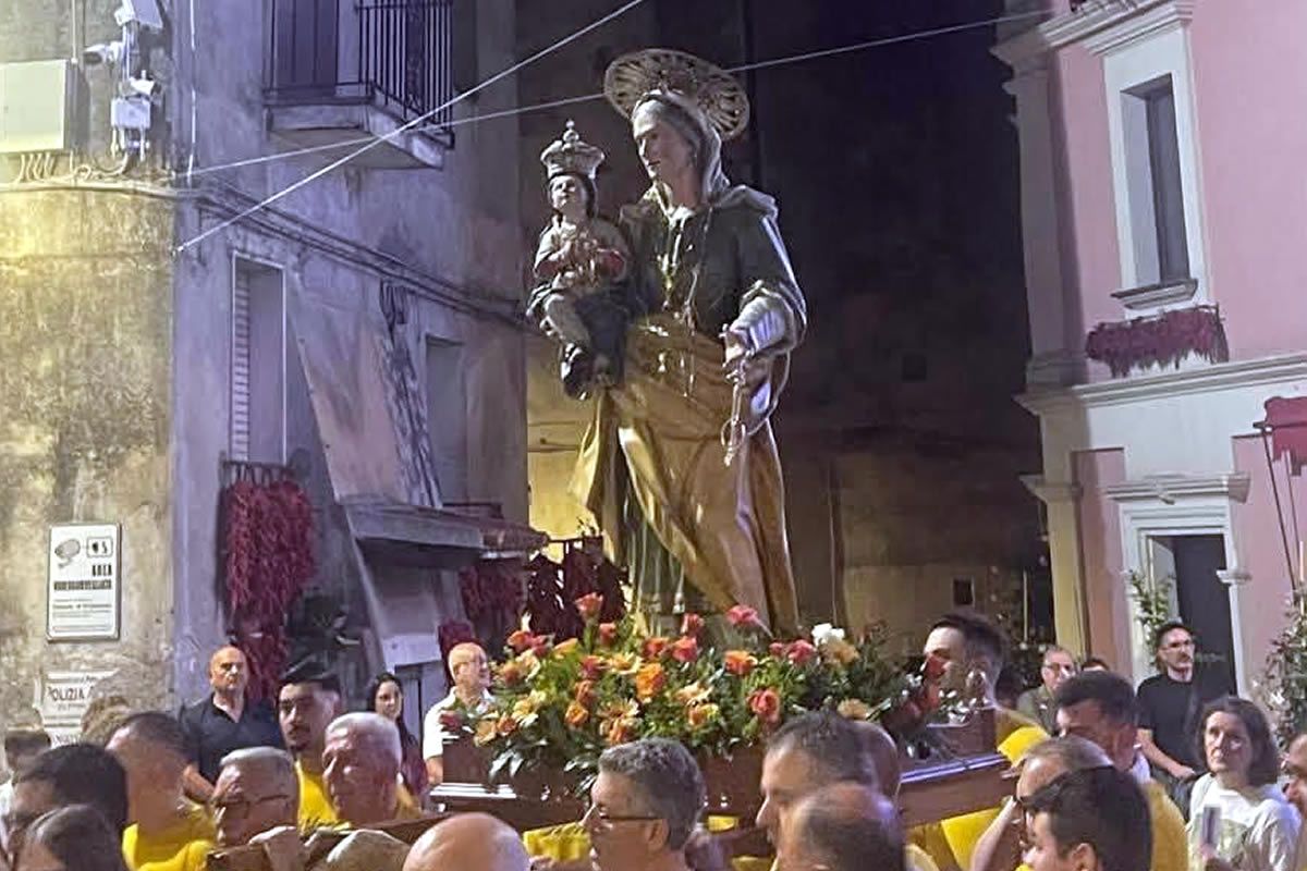 Infiorata di Sant'Anna